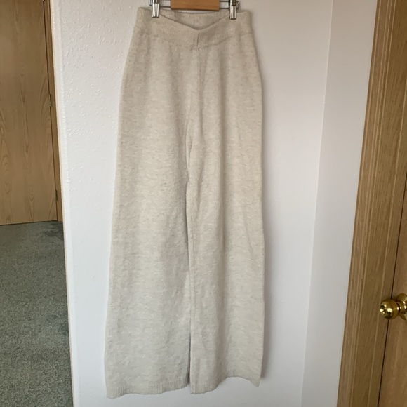 •H&M• Wool Blend Pants - Picture 2 of 7